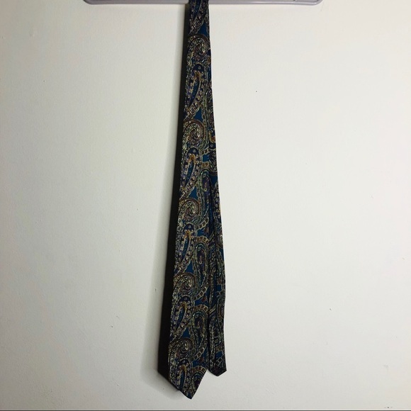 100% Silk Accents Tie - Picture 4 of 4
